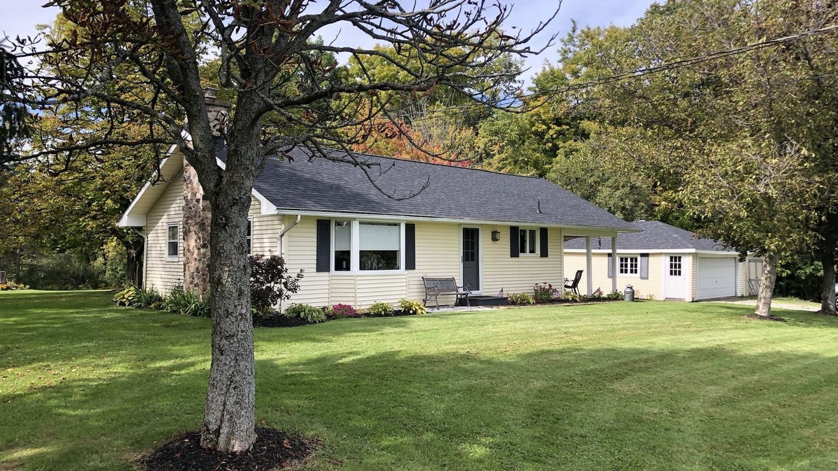 Wales Center House | Charming, recently updated country ranch home on quiet, scenic, acre lot.