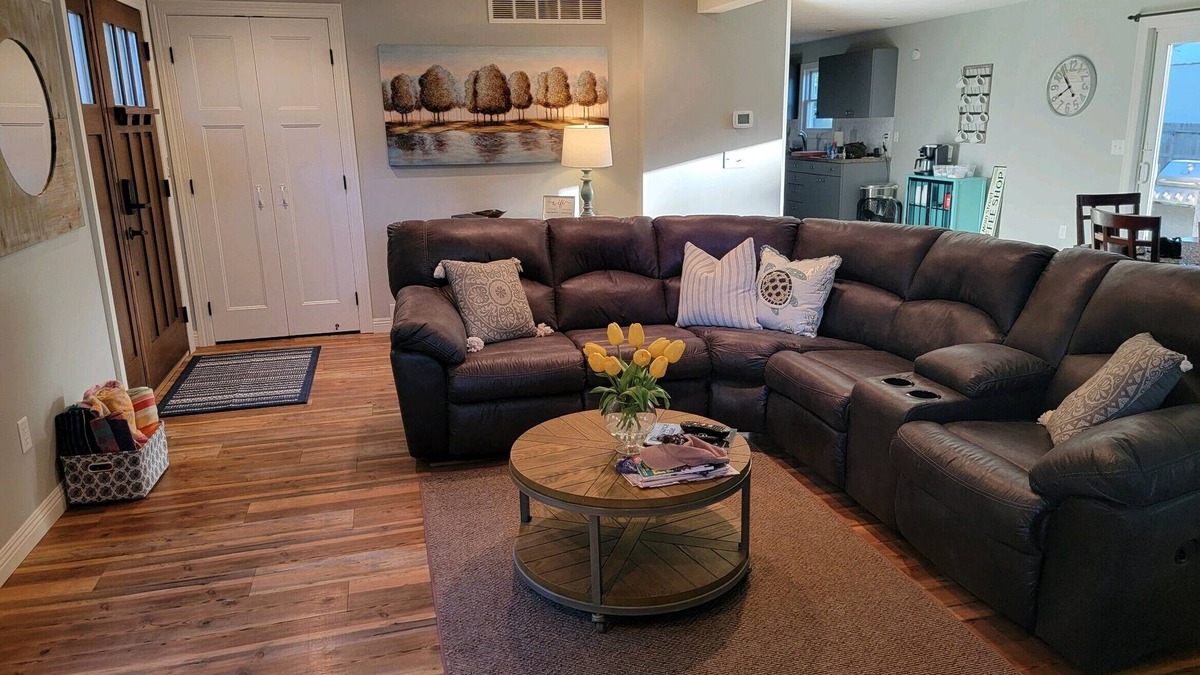 Spirit Lake House | Charming remodeled 4-Bedroom home with fire pit
