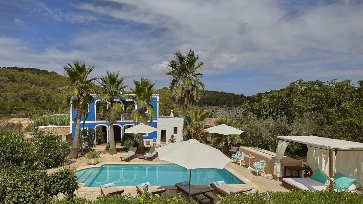 Sant Joan de Labritja Villa | Charming renovated Villa in extensive finca with more than 90000 m2 land.