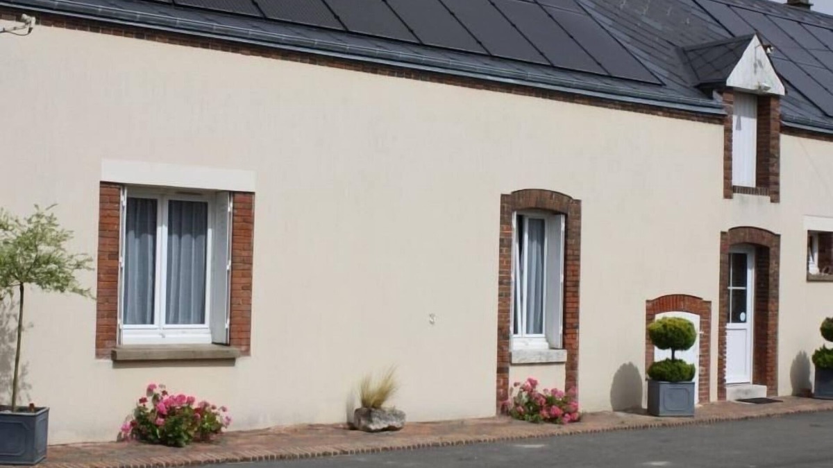 Pre-Saint-Evroult Cottage | Charming Renovated Cottage with Garden, Terrace & Game Room Near Paris