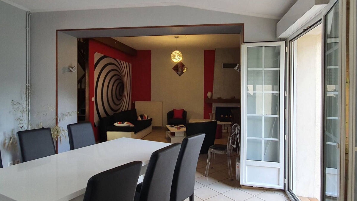 Sivry-sur-Meuse Cottage | Charming Renovated House in Countryside, Near Verdun – Family-Friendly, Modern Amenities