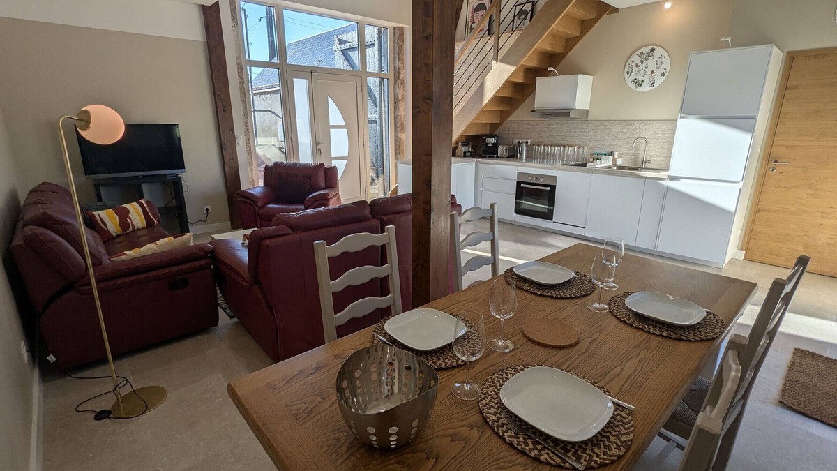 Chaingy Cottage | Charming renovated house in the heart of Loire Valley with parking and wifi