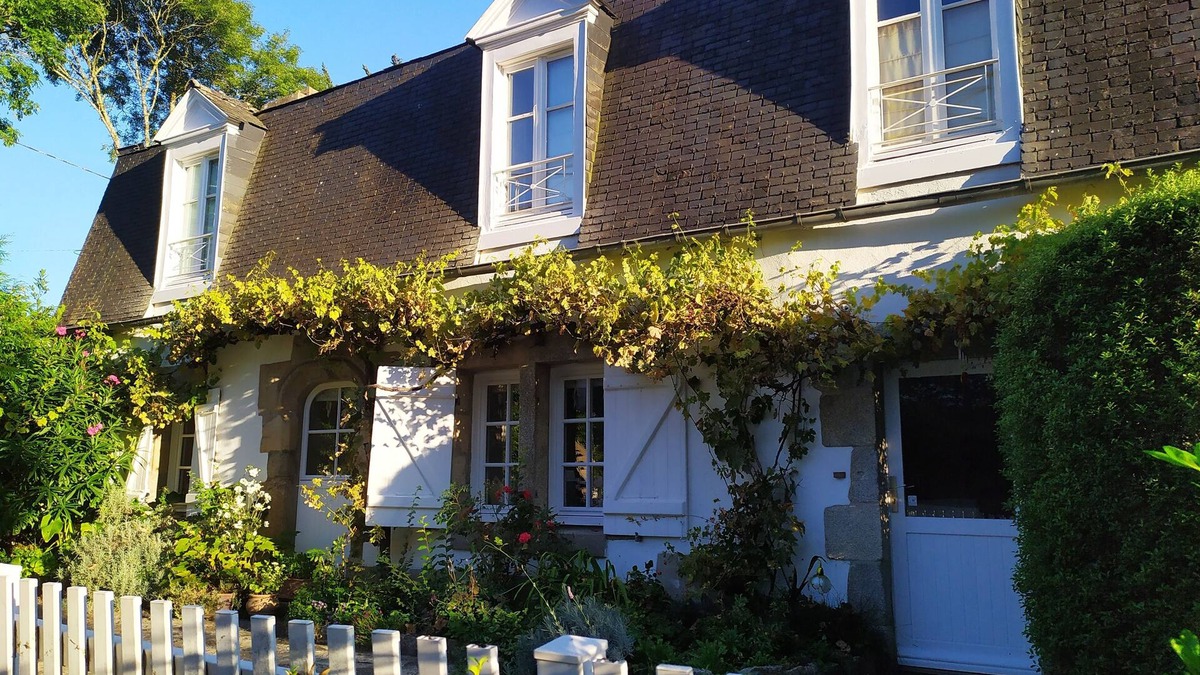 Auray House | Charming residence with garden ideal for vacations with family or friends