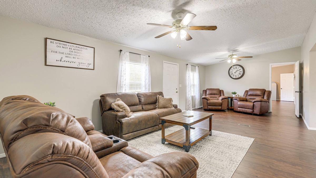 Rupert House | Charming Retreat w/Games & Yard in Oglethorpe!