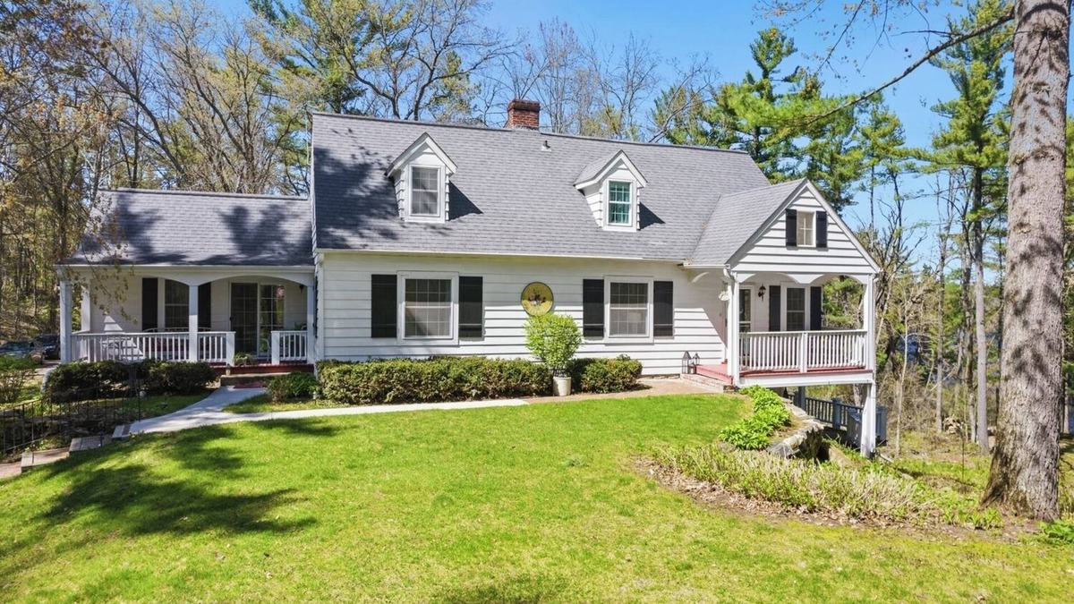 Black River Falls Cottage | Charming Riverview Cottage Home in Black River Falls