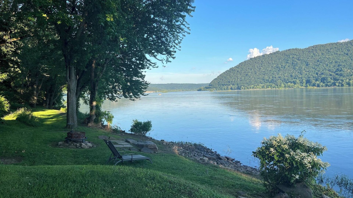 Dauphin House | Charming Riverfront Cottage with stunning views of the Susquehanna River