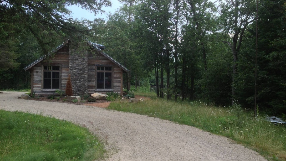 Dunbar Cabin | Charming Riverfront Log Cabin ~ River Paradise!