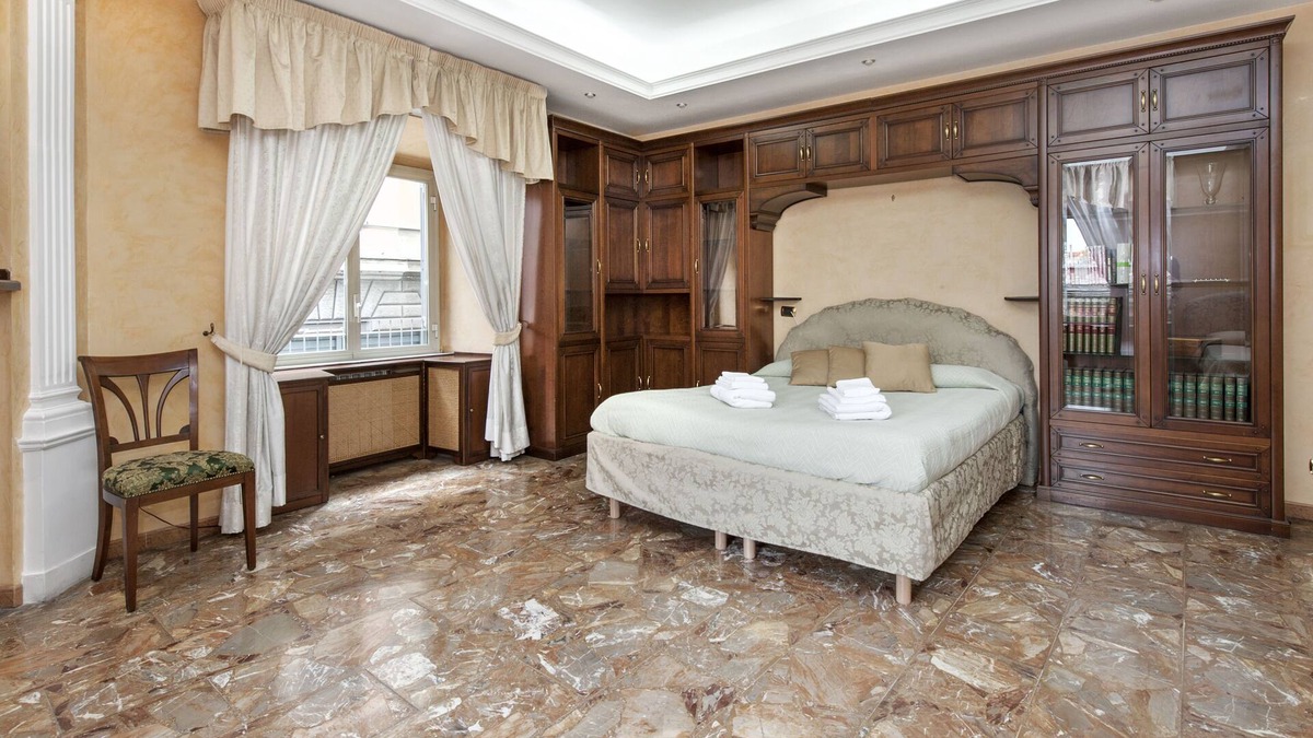 Esquilino Apartment | Charming Roma Apartment with 3 Bedrooms