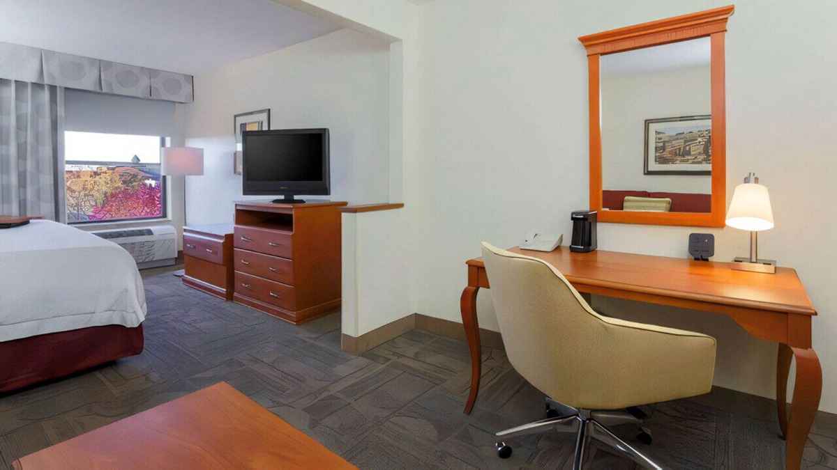 Beaumont Residential House | Charming Room w/ Irresistible Blend of Luxury!