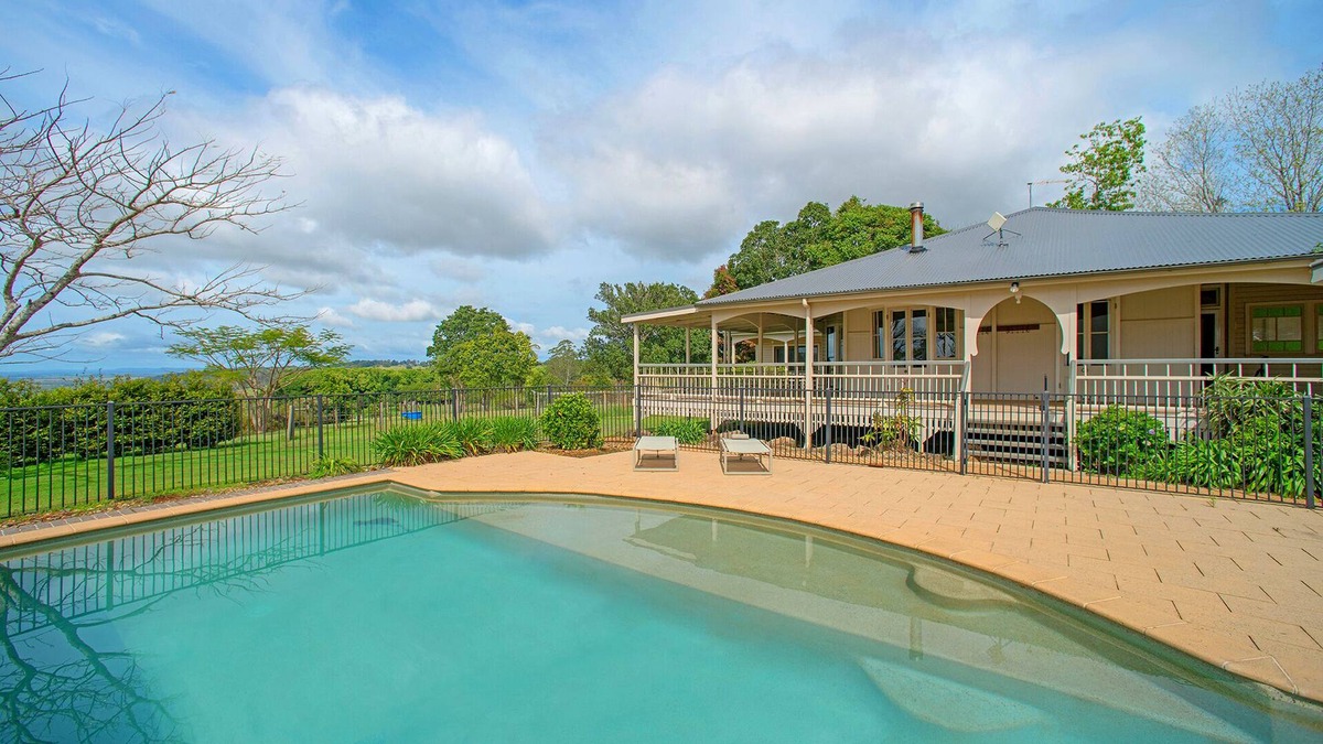 Tregeagle Cottage | Charming rural 4 bedroom Cottage with pool and views