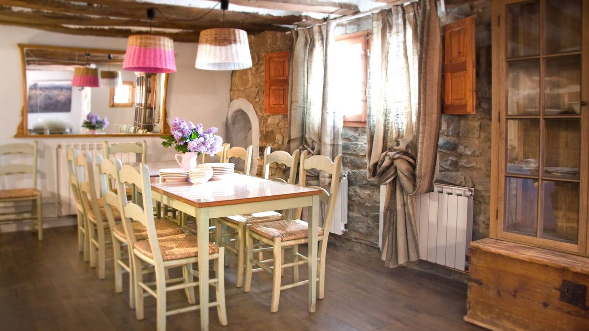 Navalsaz Cottage | Charming rural house, in a very pretty and quiet village.