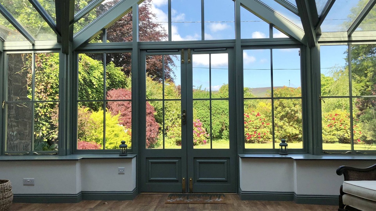 Peebles Cottage | Charming rural retreat in beautiful gardens