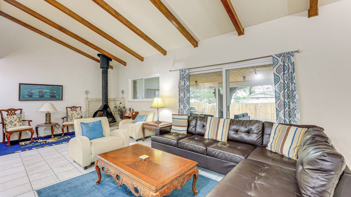 Medical Center District House | Charming San Antonio Abode ~ 10 Mi to River Walk!