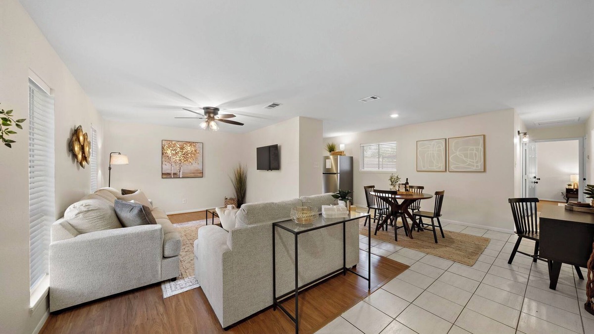 El Lago House | Charming Seabrook Coastal Home | TX Beach Vacation Rental