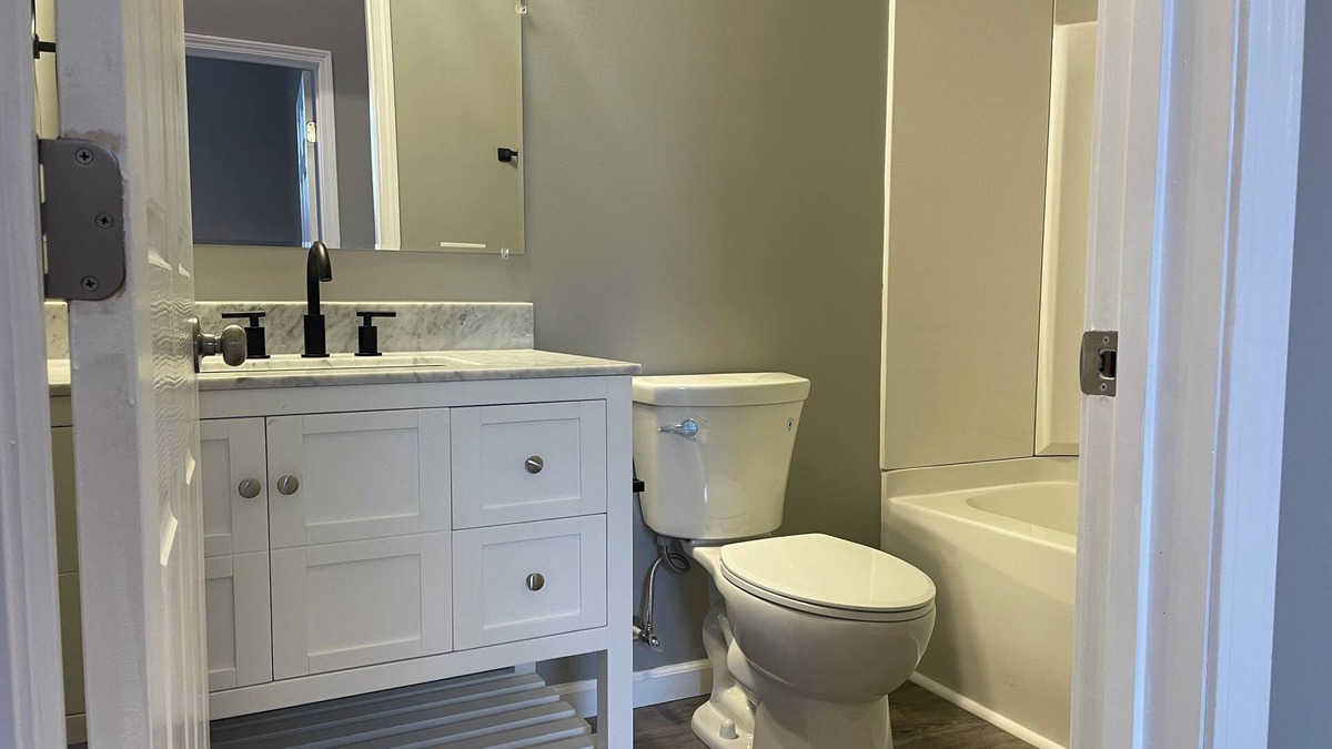 Millstadt Apartment | Charming second story 2-bedroom apartment in Millstadt with WiFi and AC