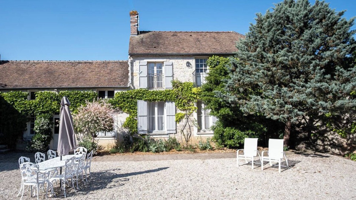 Villiers-sous-Grez Apartment | Charming self-contained suite in farmhouse