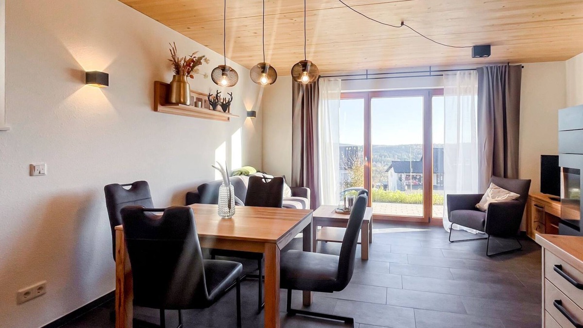 Neuastenberg House | Charming semi-detached house for 4 people with an infrared cabin.