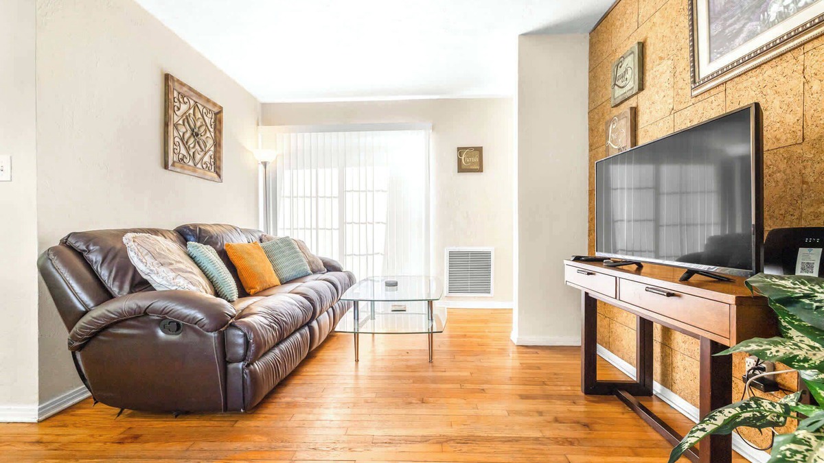 Old Seminole Heights House | Charming Seminole Heights Getaway
