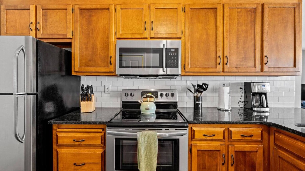 Manchester House | Charming Single Family Attached