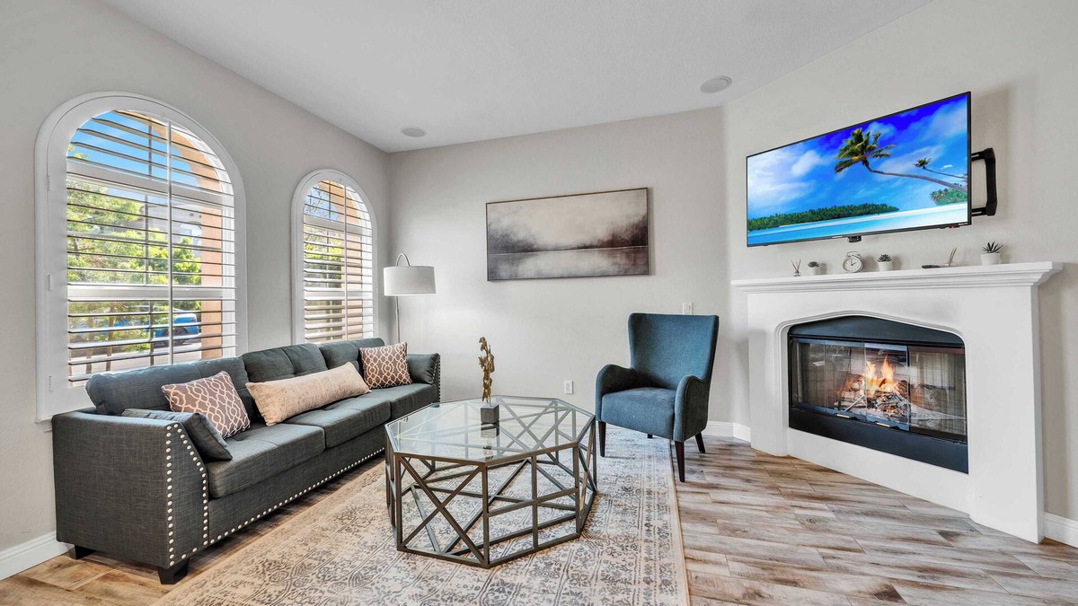 Northwood House | Charming Single-Level Home in Irvine, Prime Location, 30+ Day Stays #40818