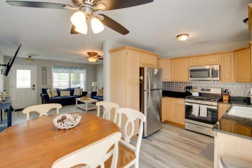 Somers Point House | Charming Somers Point House with Private Pool!
