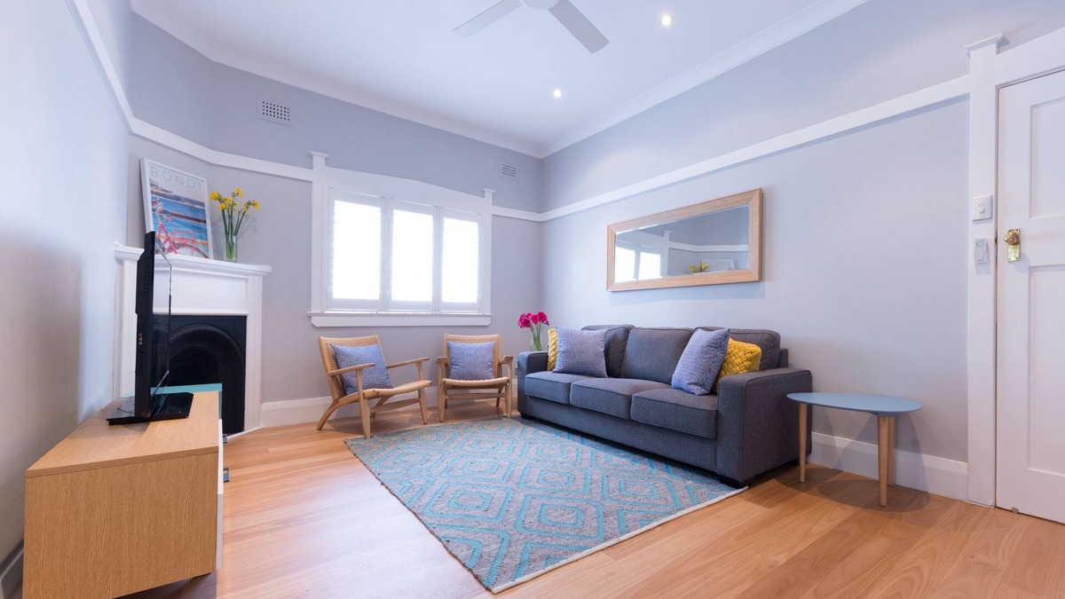 Bondi Beach Apartment | Charming, spacious boutique apartment 200 metres from Bondi Beach