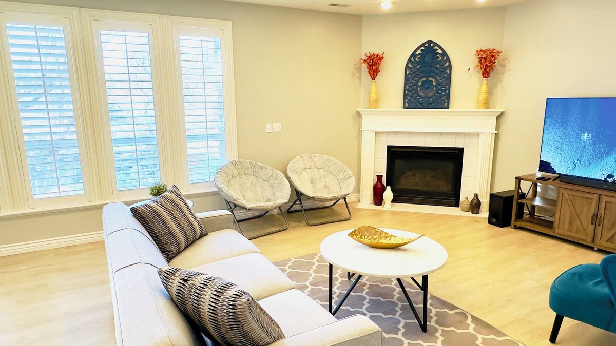 South Jordan House | Charming spacious 2-bed 2-bath guest suite in family friendly South Jordan