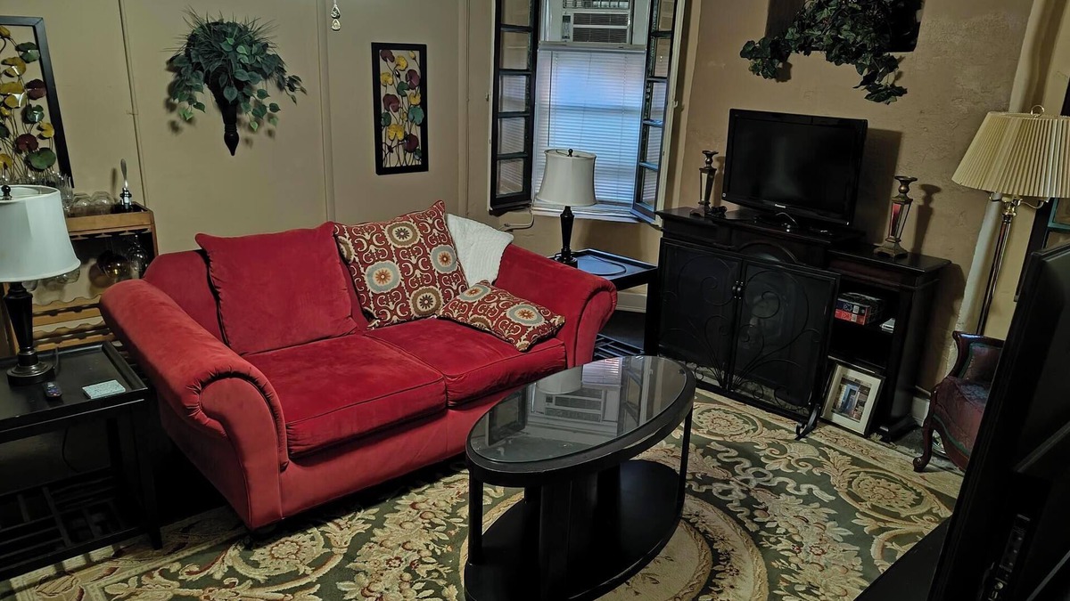 Dayton Apartment | Charming St Anne's Hill apartment in vibrant Dayton