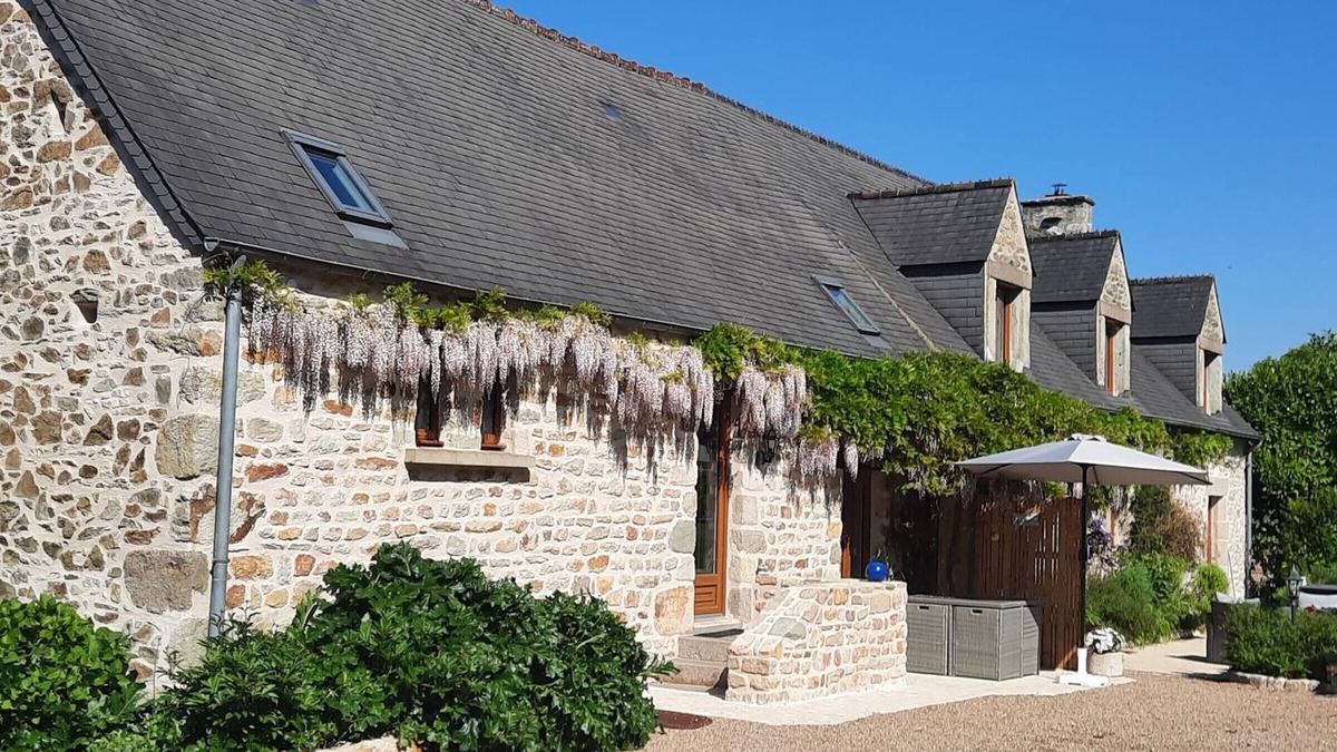 Gonneville-le-Theil Cottage | Charming stone cottage with garden, terrace, BBQ, near Cherbourg, sleeps 4, fully equipped