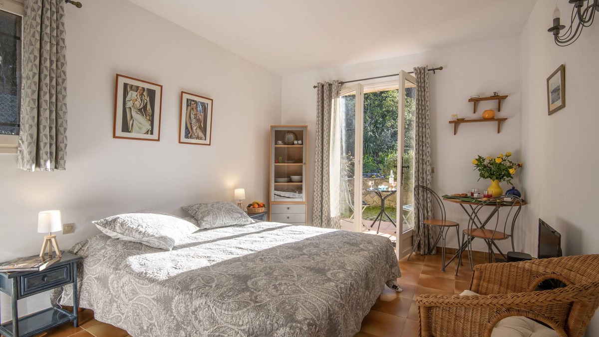 Saint-Paul-de-Vence Apartment | Charming studio in St Paul de vence in villa, with terrace