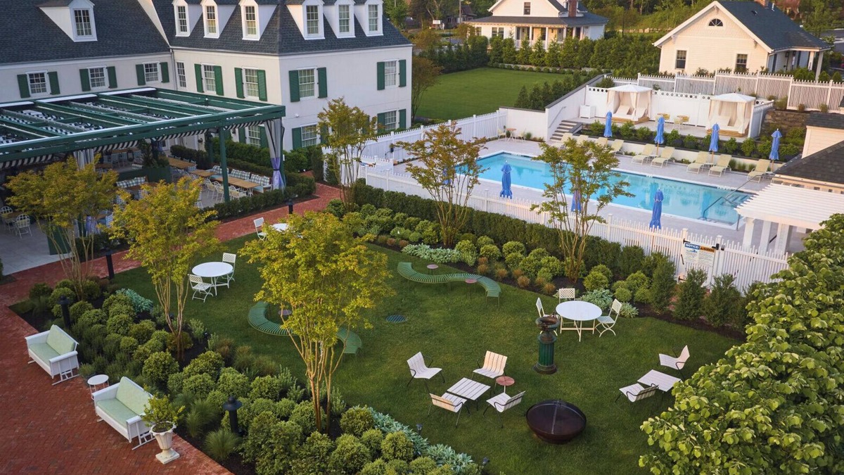 Hampton Bays Hotel | Charming, Stand-alone, Single-story Garden Cottage at Historic Canoe Place Inn
