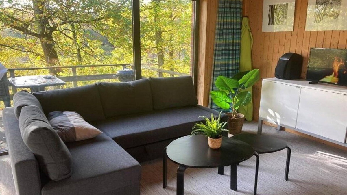 Blaimont House | Charming Stay by the Meuse