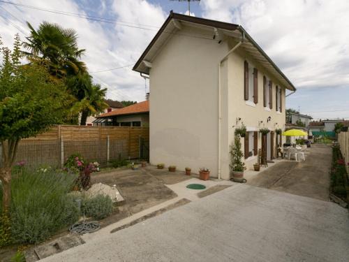 Dax House | Charming Stay in Heart of Dax