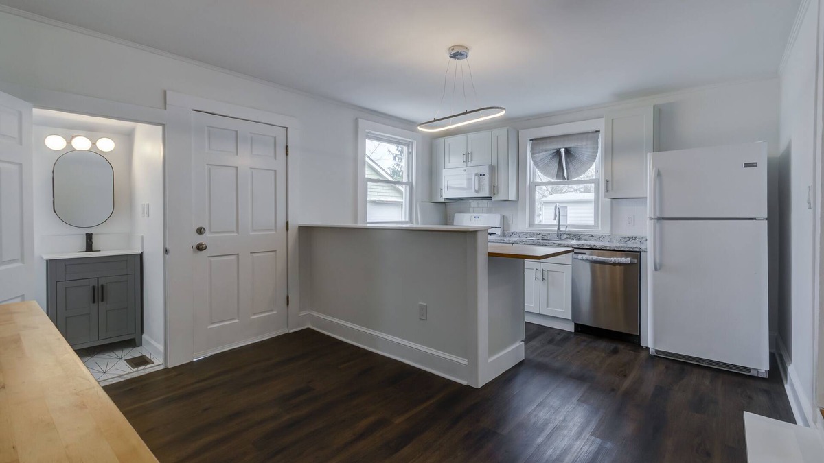 Aberdeen House | Charming stay by NYC and beaches