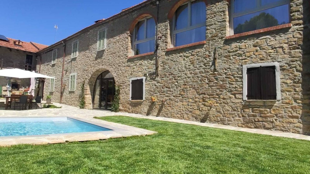 Serole Other | Charming stone farmhouse in the heart of Alta Langa, 5 minutes from Roccaverano.