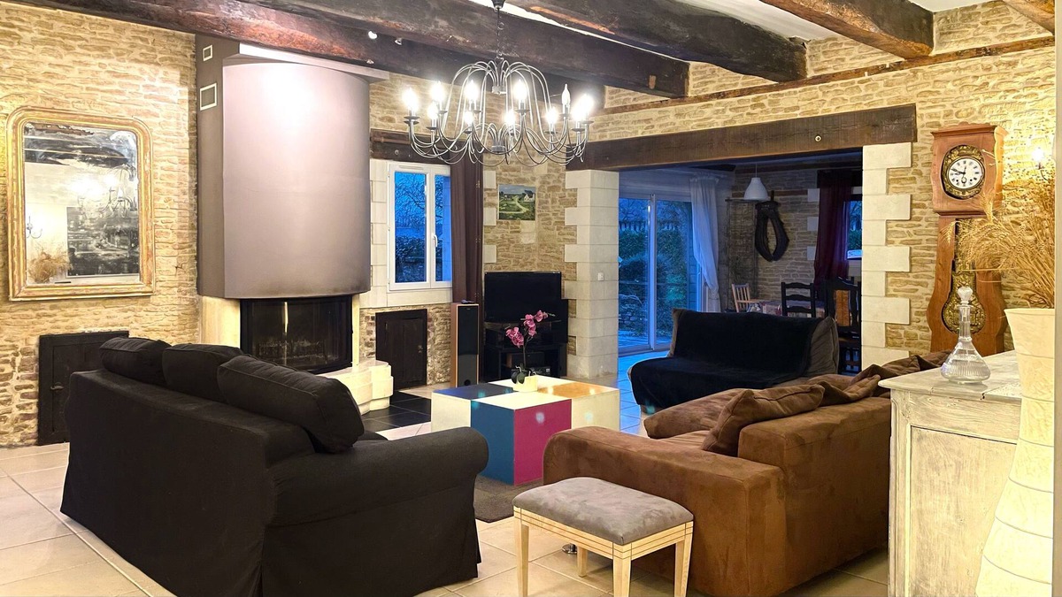 Basseneville House | Charming stone house with swimming pool