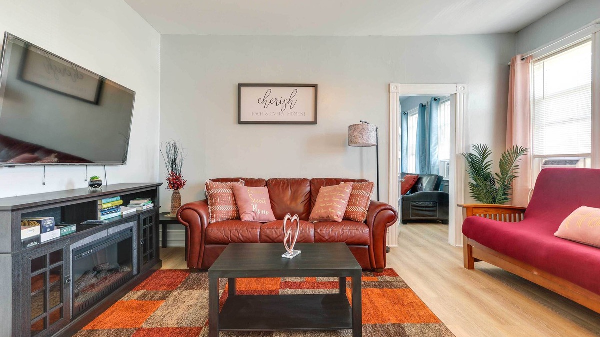 Stoughton Apartment | Charming Stoughton Apartment: 20 Mi to Boston