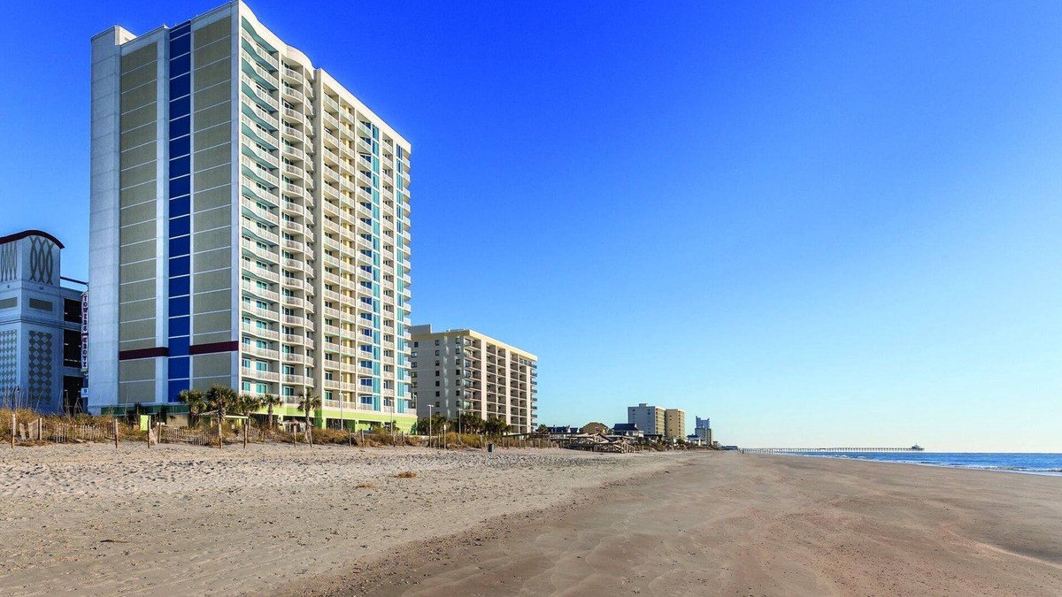 Ash Resort | Charming Studio at Club Wyndham Towers on the Grove, North Myrtle Beach
