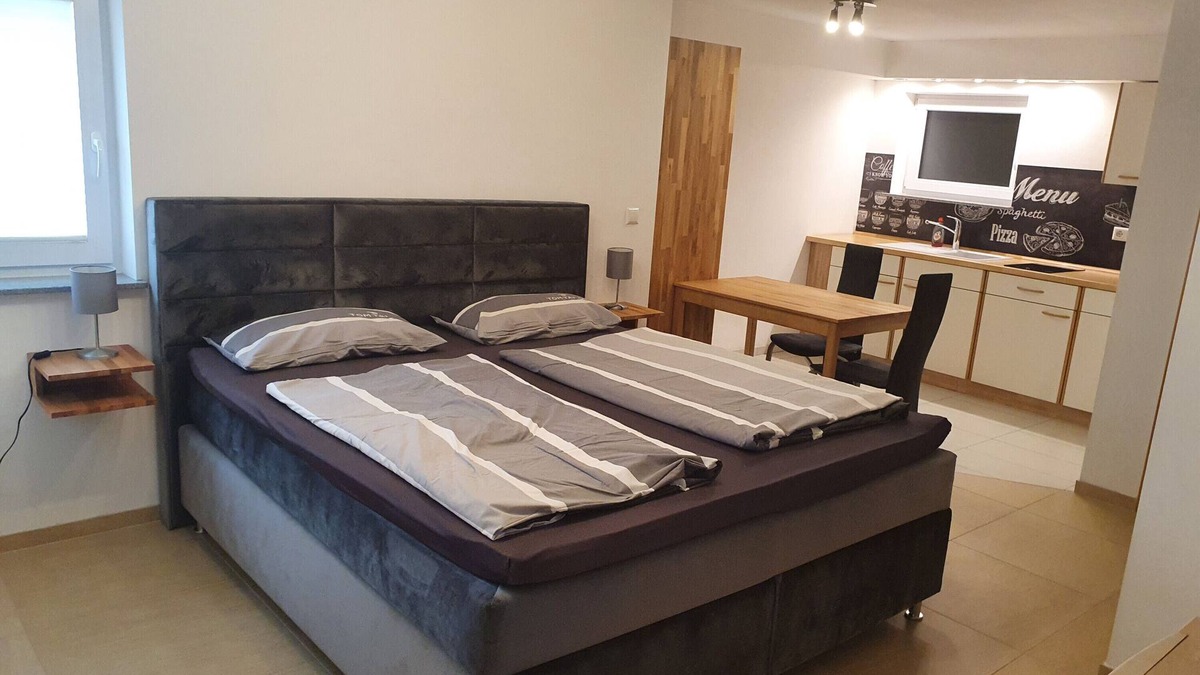 Sigmarszell Apartment | Charming Studio Apartment “Casa Rindler” with Mountain View