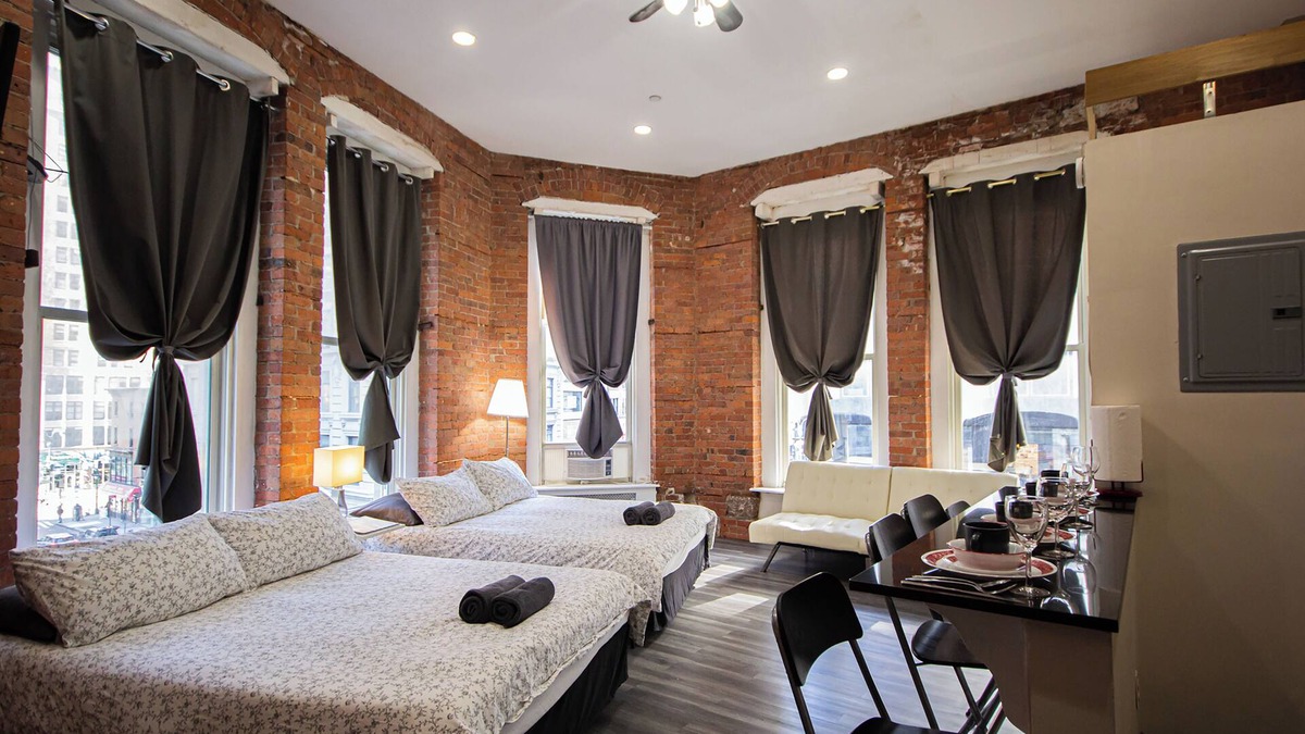 Koreatown Apartment | Charming STUDIO apartment in delightful New York near Empire State Building