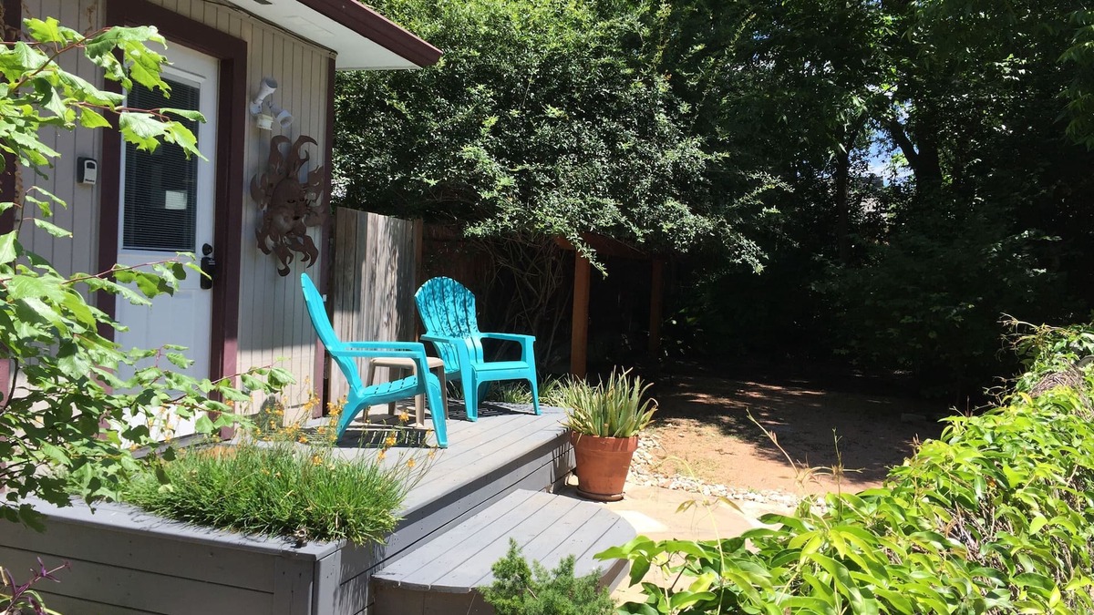 Austin Apartment | Charming Studio Apartment in East Austin - Near Downtown and UT (OL2016046974)