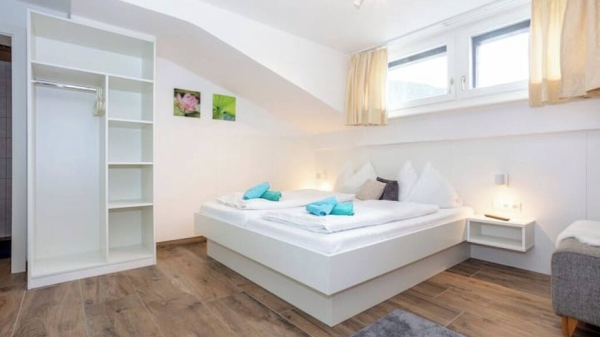 Eben im Pongau Apartment | Charming Studio Apartment - Ideal for Two