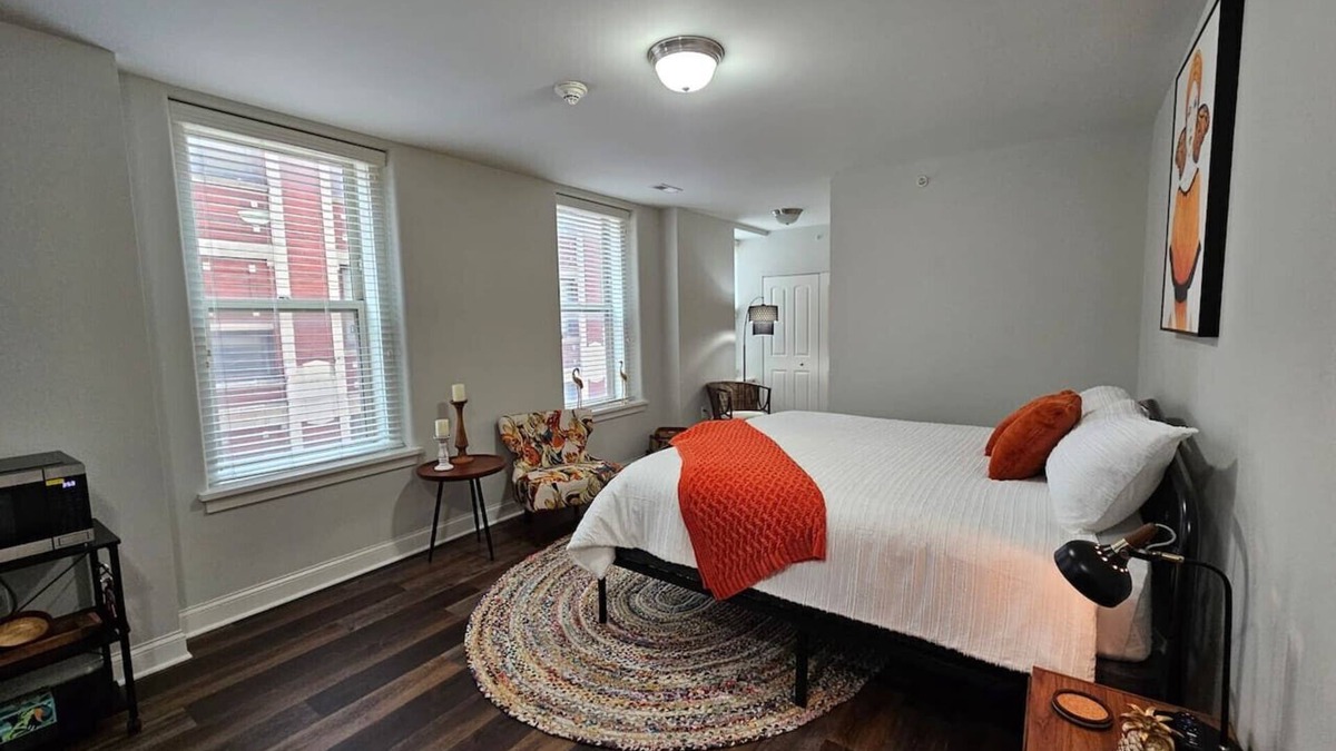 Champaign Apartment | Charming Studio at The Inman - 212
