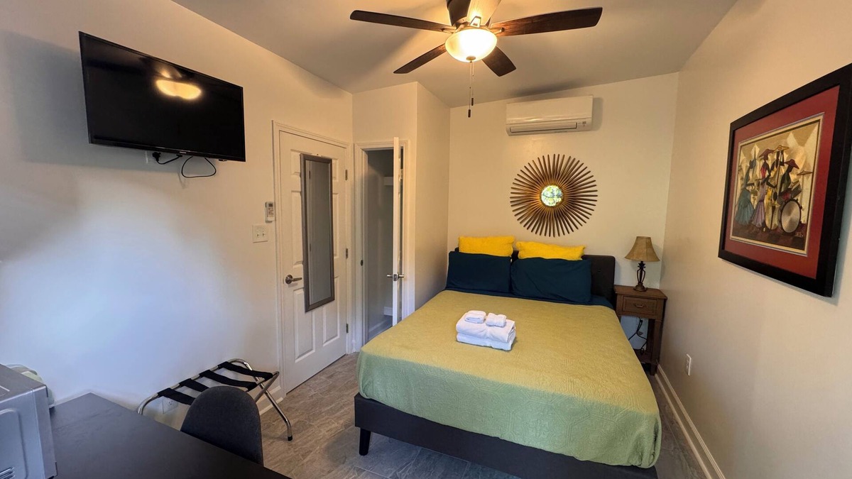 Faubourg Delachaise Apartment | Charming Studio Cabin under Oak tree 2 mins walk to Magazine quiet neighborhood,