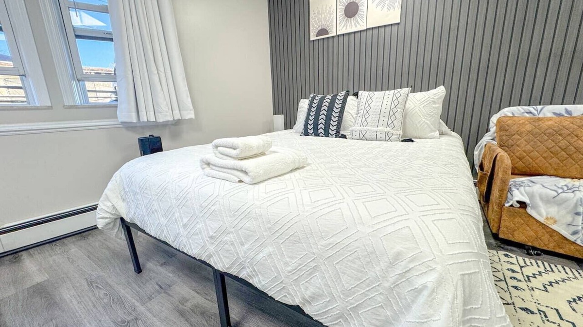 Ironbound District Apartment | Charming studio close to nyc