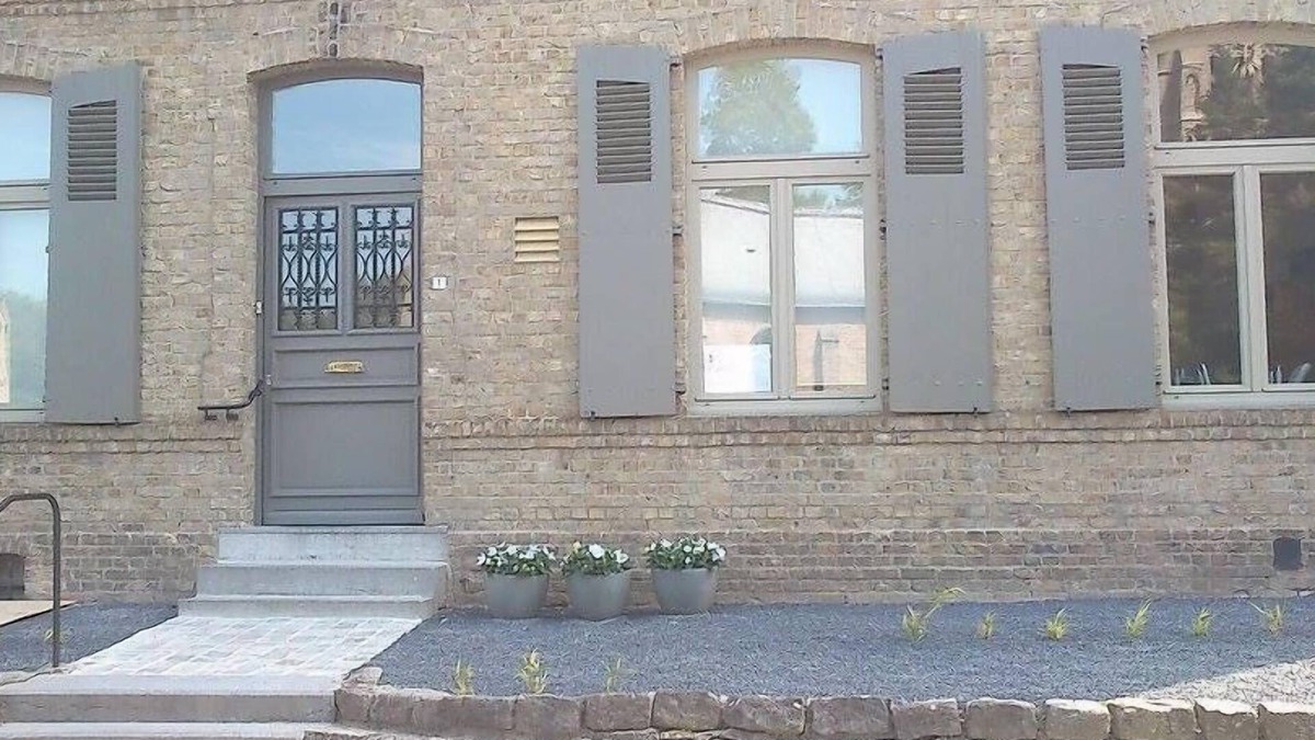 Zillebeke Apartment | Charming studio on the 1st floor of the former rectory of Zillebeke (Ypres)