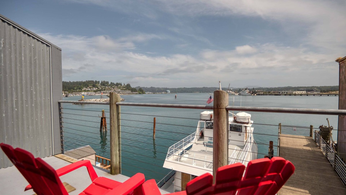 Historic Bayfront Apartment | Charming Studio with Kitchenette has Bayfront Deck Overlooking Newports Harbor!