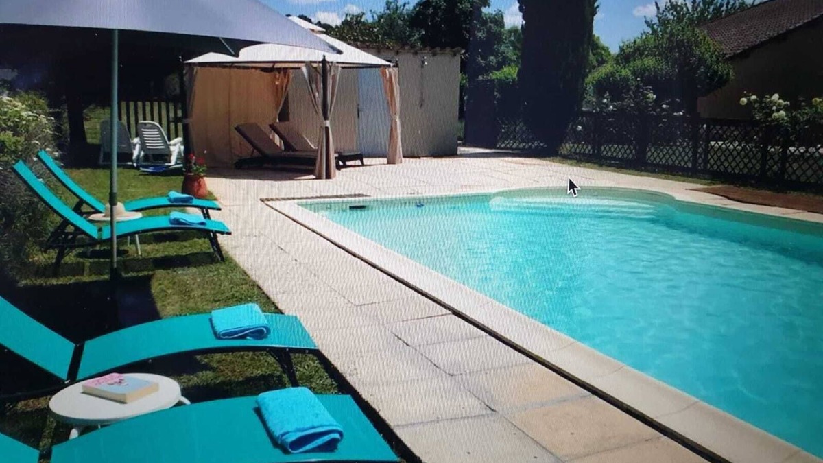 Fumel Cottage | Charming stylish Gîtes in a tranquil rural location