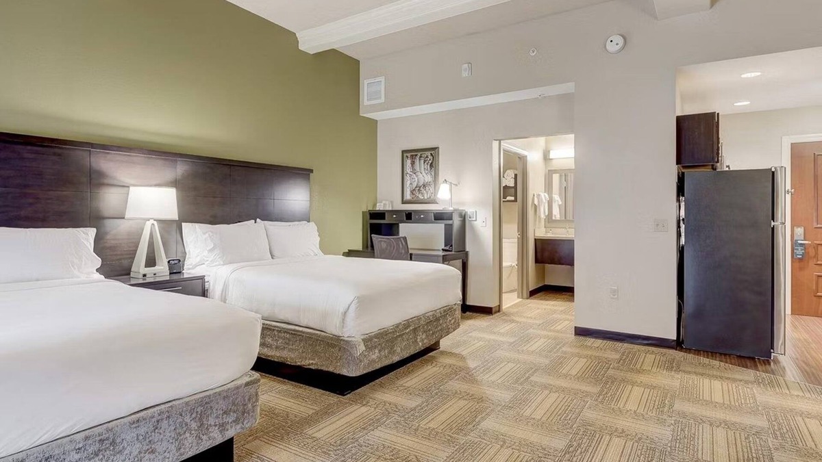 Downtown Baltimore Hotel | Charming Suite Perfect for Family Adventures Near USS Constellation