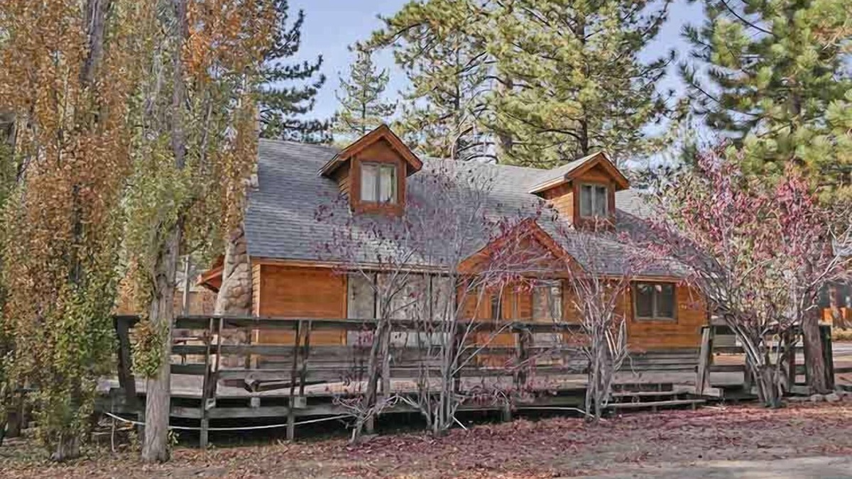 Al Tahoe Cabin | Charming Tahoe Cabin just Blocks to the Beach!